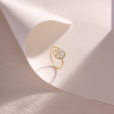 Swaying Seven Diamond Ring Swaying Seven Diamond Ring