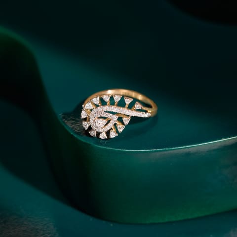 Beaming Pear Diamond Ring
