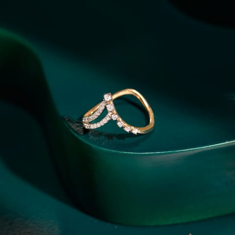 Glittery Diamond Vanki Ring Glittery Diamond Vanki Ring