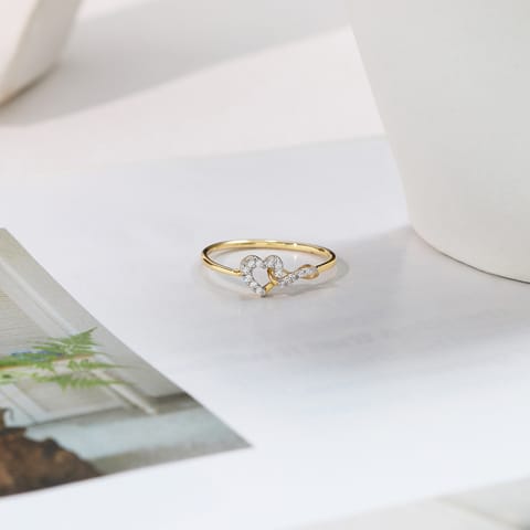 Hearty Swirl Diamond Ring
