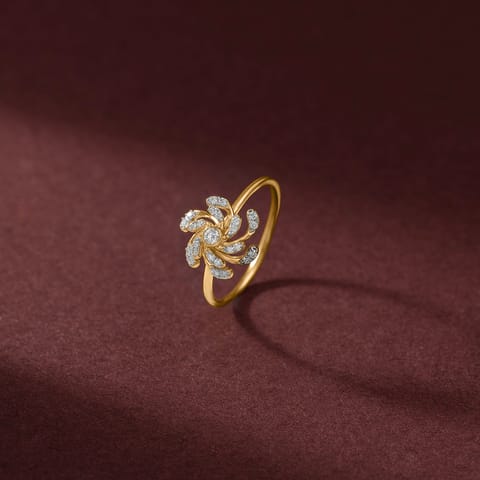 Whirl Sparkle Diamond Ring