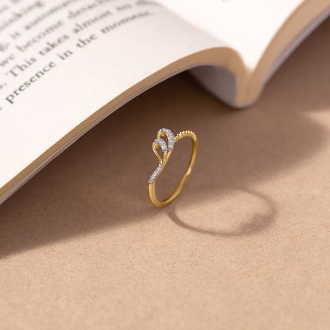 Fluid Ribbon Diamond Ring Fluid Ribbon Diamond Ring