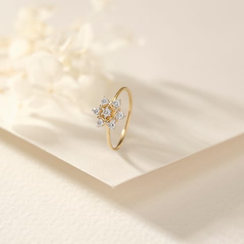 Glinting Seven Diamond Ring Glinting Seven Diamond Ring
