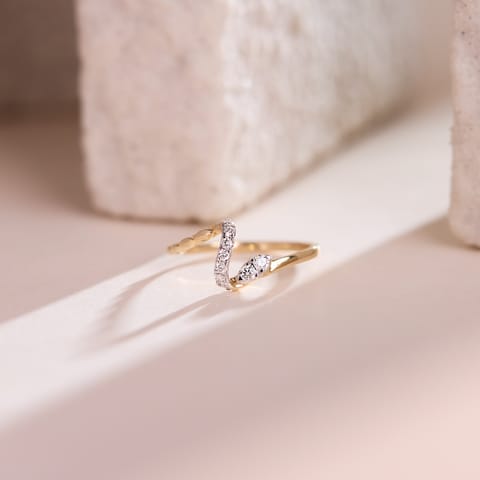 Linear Halo Diamond Ring Linear Halo Diamond Ring