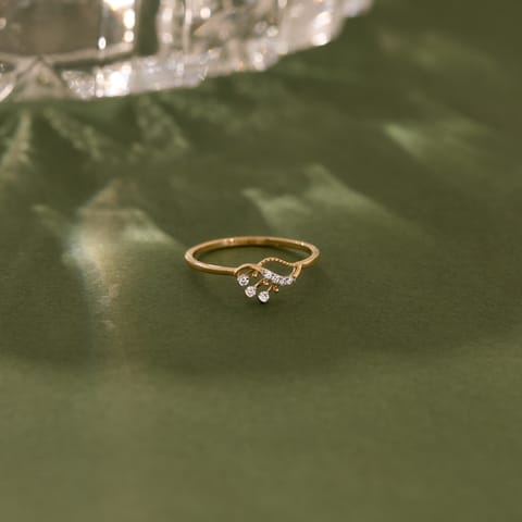 Golden Flare Diamond Ring Golden Flare Diamond Ring