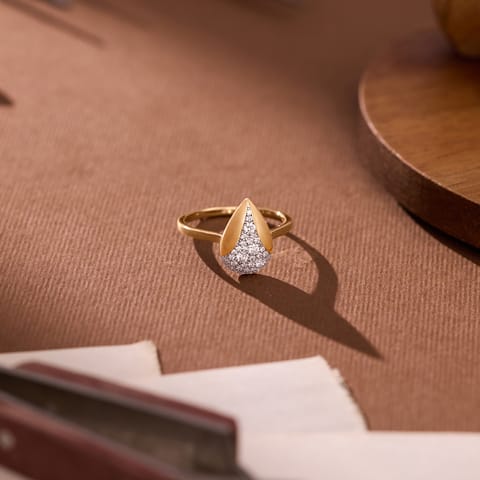Dewdrop Pav�iamond Ring