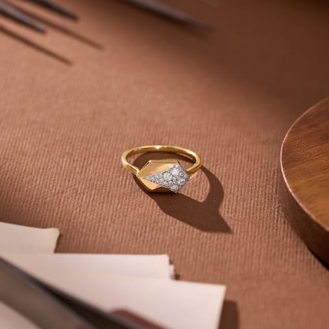 Hexa Pav�iamond Ring