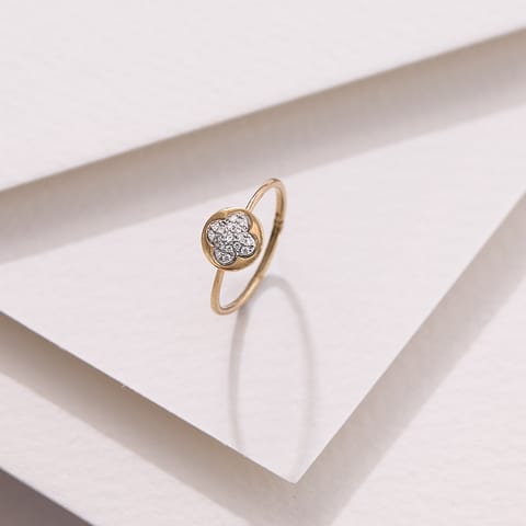Alluring Round Diamond Ring Alluring Round Diamond Ring