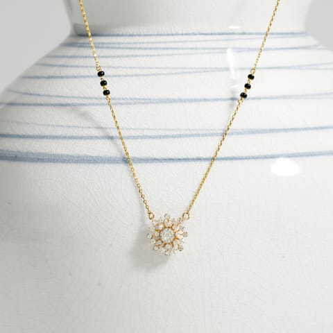 Snowflake Radiance Diamond Mangalsutra