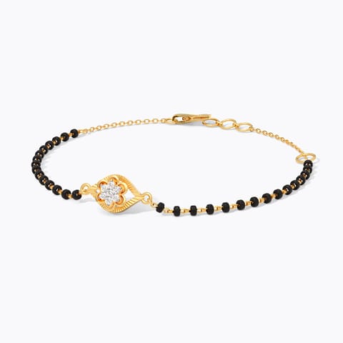 Glitery Hexa Diamond Mangalsutra Bracelet Glitery Hexa Diamond Mangalsutra Bracelet
