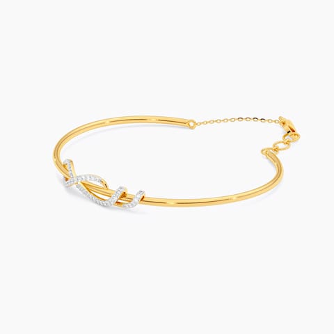 Versatile Twist Diamond Bracelet