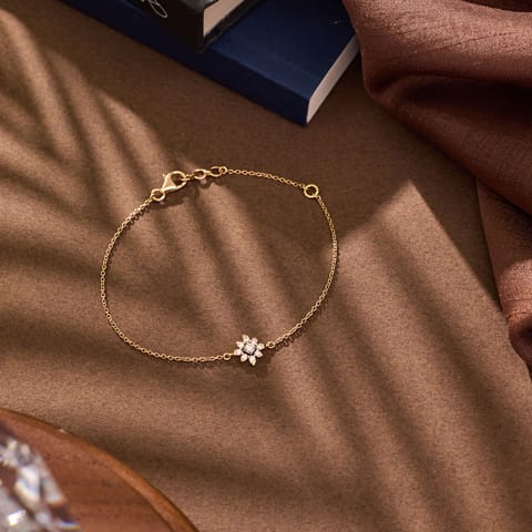 Foliate Diamond Mangalsutra Bracelet Foliate Diamond Mangalsutra Bracelet