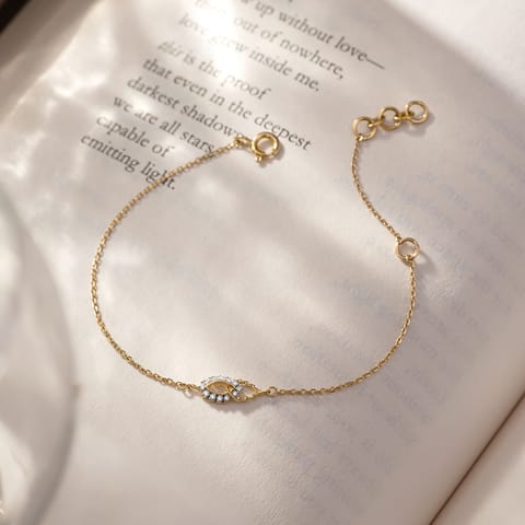 Daily Loop Diamond Chain Bracelet