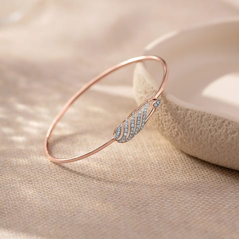 Geometric Wing Diamond Oval Bracelet Geometric Wing Diamond Oval Bracelet