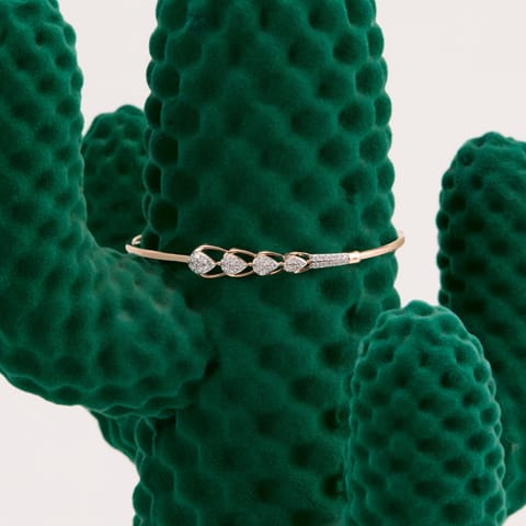 Tapered Teardrop Diamond Bracelet