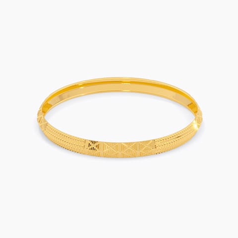 Refined Glossy 22KT Gold Bangle Refined Glossy 22KT Gold Bangle