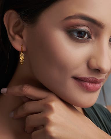 Anshika 22KT Gold Earring