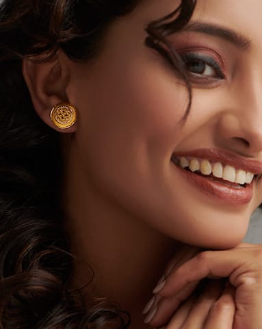 Nirvi 22KT Gold Earrings