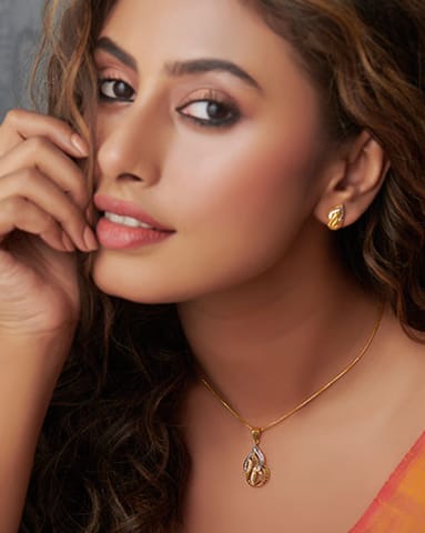 Teena 22Kt Gold Pendant Sets