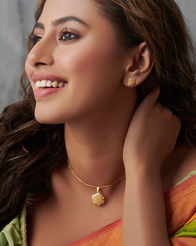 Raima 22Kt Gold Pendant Sets