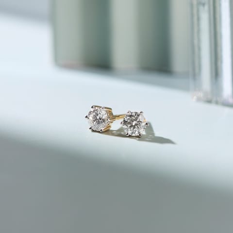 Classic Round Solitaire Stud Earrings Classic Round Solitaire Stud Earrings
