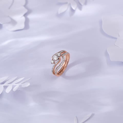 Trio Swirl Solitaire Bridal Ring Set