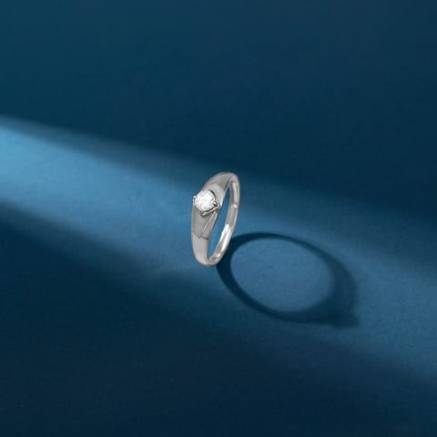 Tappered Solitaire Ring for Men