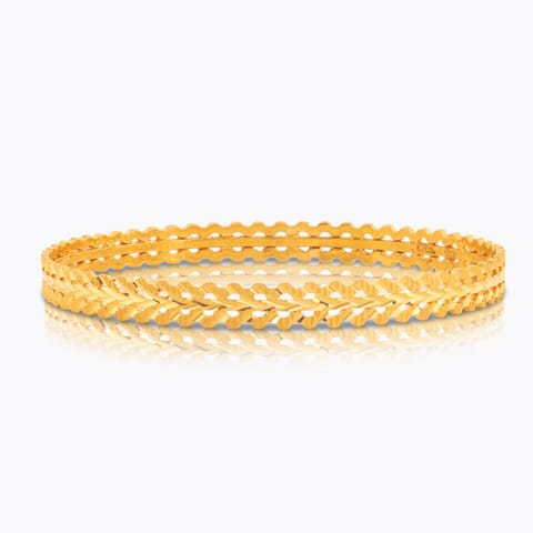 Asya Wave Gold Bangle