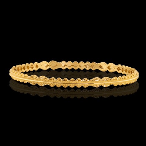Jui Wave Gold Bangle