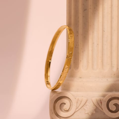 Everyday Glow Gold Bangle