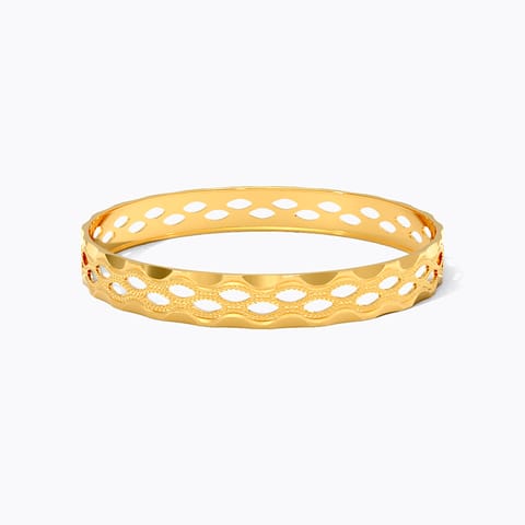 Radiant Cutout Gold Bangle