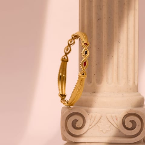 Braided Gleam Gold Bangle