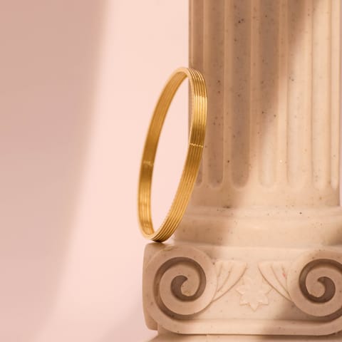 Ripple Gleam Gold Bangle