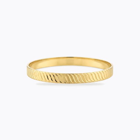 Timeless Gold Bangle