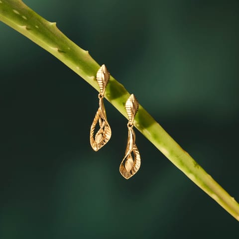 Twisted Cuts Gold Drop Earrings