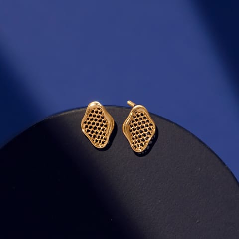 Mesh Radiant Gold Stud Earrings