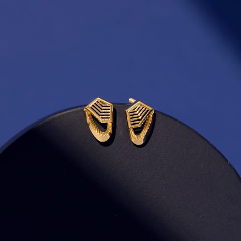 Cutout Beam Gold Stud Earrings