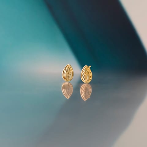 Pear Cutout Gold Stud Earrings