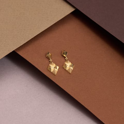 Flexing Heart Gold Stud Earrings Flexing Heart Gold Stud Earrings