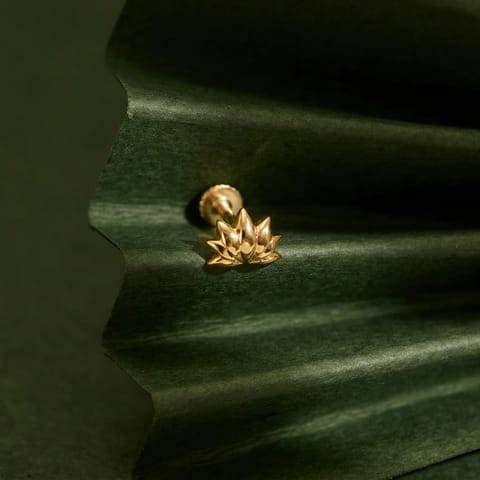 Lotus 9KT Gold Nose Pin