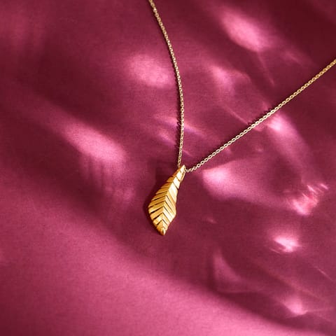 Sinuous Gold Pendant