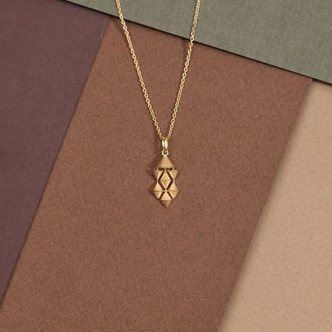 Deltoid Gold Pendant