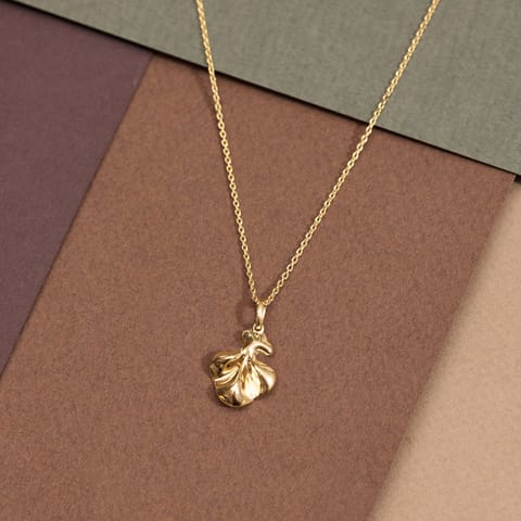 Auric Ruffles Gold Pendant