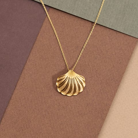 Calico Shell Gold Pendant Calico Shell Gold Pendant