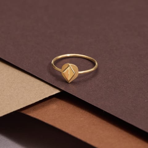 Embossed Pear Gold Ring