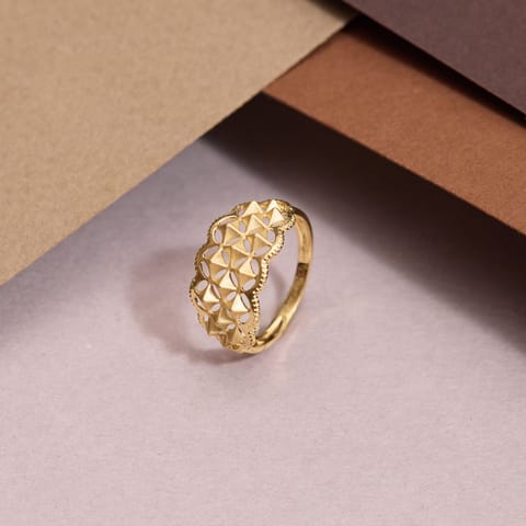 Scalloped Grid Gold Ring