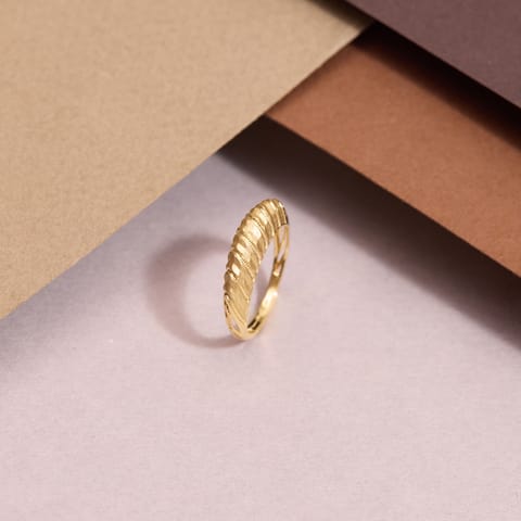 Auric Lines Gold Ring