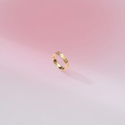 Shining Texture Gold Band for Men Shining Texture Gold Band for Men