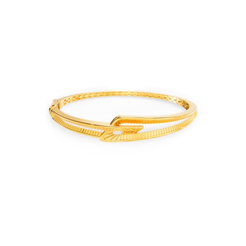 Interlocked Gold Oval Bracelet