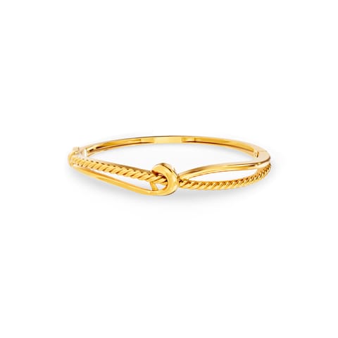 Looping Knot Gold Oval Bracelet Looping Knot Gold Oval Bracelet